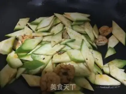 Make Shrimp fried eggs step 6