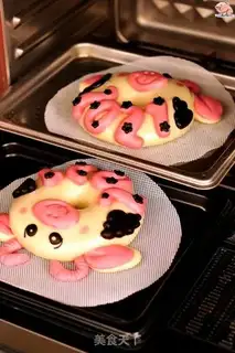 Make Cows donut buns step 8