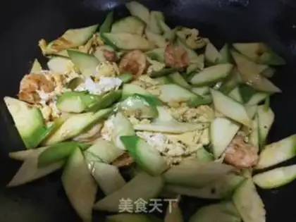 Make Shrimp fried eggs step 8