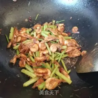 Make Celery and shrimp step 8