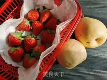 Make Strawberry and Sydney step 0