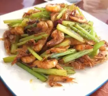 Make Celery and shrimp step 9