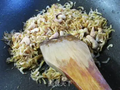 Make Shrimp skin with fragrance step 3