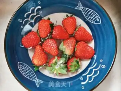 Make Strawberry and Sydney step 1