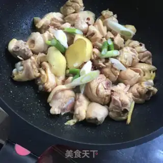 Make Spicy mushroom chicken line step 4