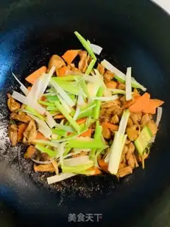 Make Pyramid shrimp fried mushrooms step 3
