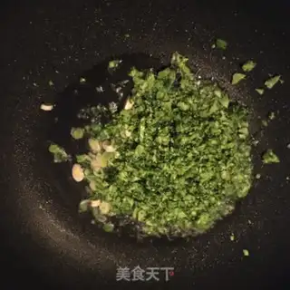 Make Little fresh egg fried rice step 3