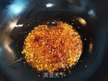 Make Pyramid green bean sprouts and duck blood step 0