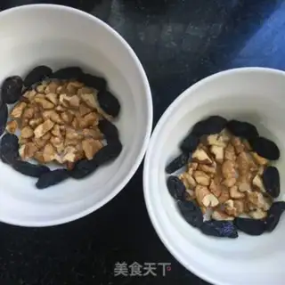 Make Black gallons of dried rice step 5