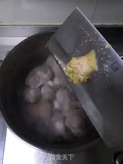 Make Liang, pig hoof soup step 4