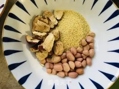 Make Porridge for millet peanuts step 0