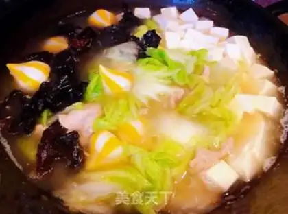 Make Pork cabbage sea urchins tofu fan soup step 7