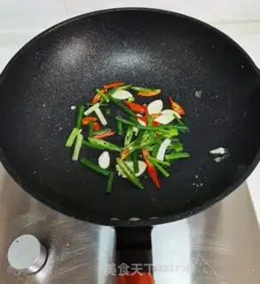 Make Eggs and powder step 7