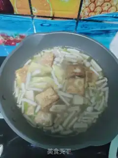 Make Seafood mushroom egg dumpling soup step 10