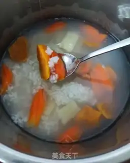 Make Carrots, potatoes, rice congee step 3