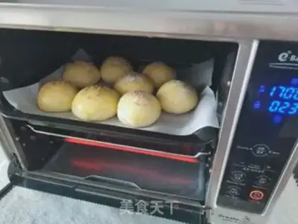 Make Bread with bean sand step 15