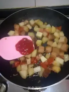 Make Tomato potatoes and tofu step 4