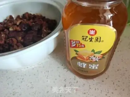 Make Red dates steaming walnuts step 9