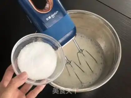 Make Red cheese pine cake step 4