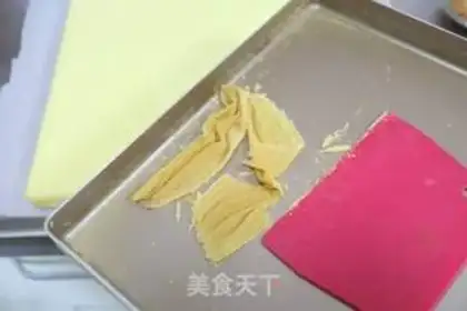 Make Cake rolls with pine mustard step 20