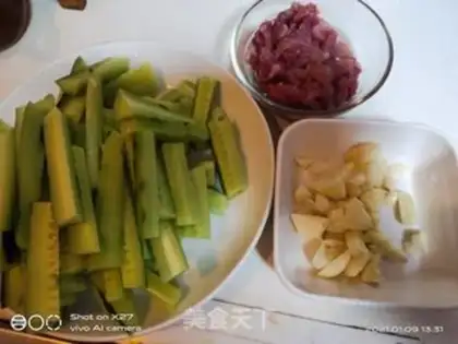Make Meatloaf cucumber step 0