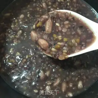 Make Five grains of porridge step 4