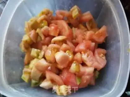 Make Seafood tomato pasta step 4