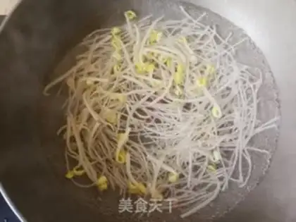 Make Spicyball soup step 6