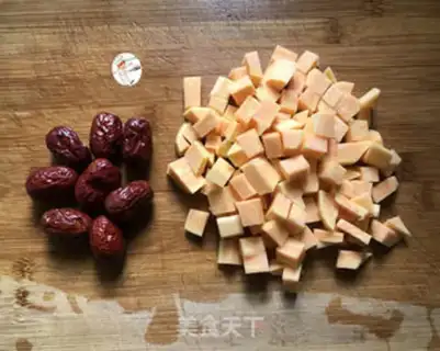 Make Potato date porridge step 1