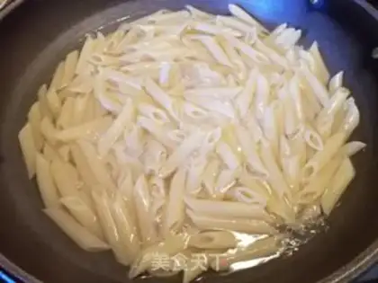 Make Seafood tomato pasta step 7