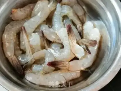 Make Tomato shrimp step 0