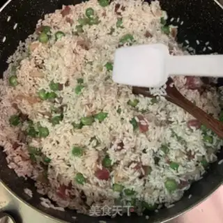 Make Weenie dry rice step 8