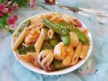 Make Seafood tomato pasta step 17