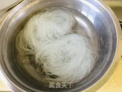 Make Garlic fan steams step 0