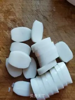Make Ink fish ball pastry soup step 1