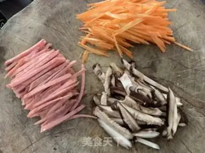 Make Spicy soup step 1