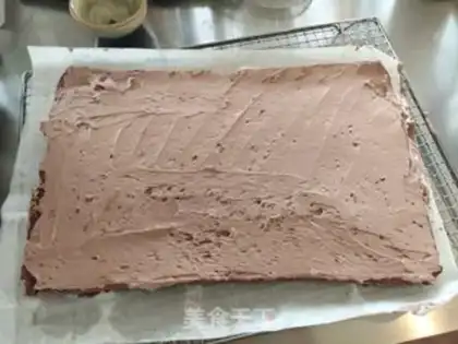 Make Chocolate stake cake rolls step 12