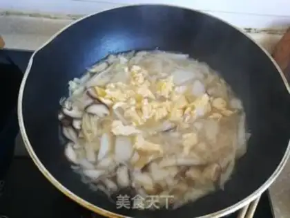 Make Frozen duck eggcake soup step 6