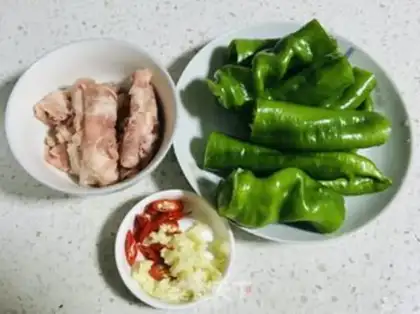 Make Skin peppers and fat cows step 1