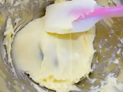 Make The sour butter cake step 1