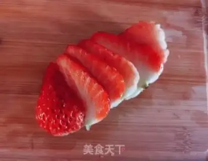 Make Strawberry fruit plate step 1