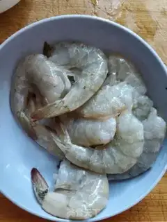 Make Garlic spicy shrimp step 4