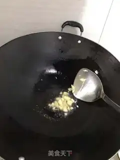 Make Fried fried cabbage step 0