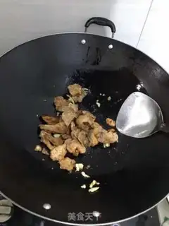 Make Fried fried cabbage step 1