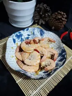 Make Garlic spicy shrimp step 10