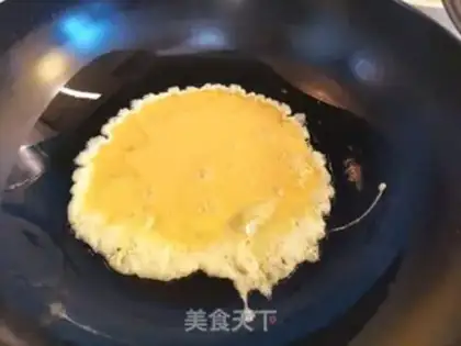 Make Pineapple rice step 1