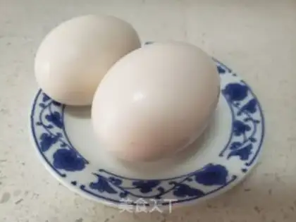 Make Carrot fried goose eggs step 0