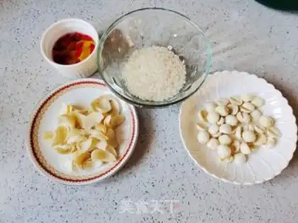 Make Lily Lotus Porridge step 0