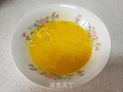 Make Carrot fried goose eggs step 2