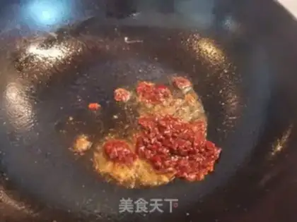 Make Pyramid veggie sauce and chicken meat step 3